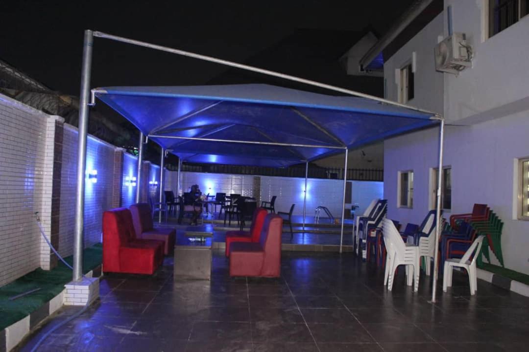 White Gold Hotel Ikeja Ngoại thất bức ảnh